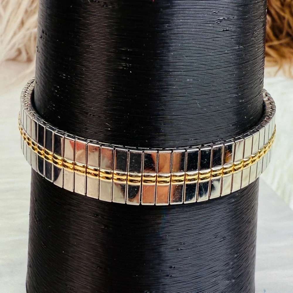 Two Toned Silverton and Goldtone Stretch Bracelet